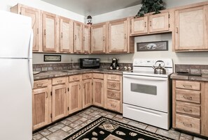 Cabin, 2 Bedrooms | Private kitchen | Coffee/tea maker