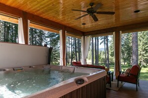 Cabin, 3 Bedrooms | Spa