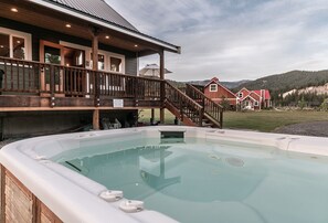 House, 3 Bedrooms | Spa - Peterson Acres (Leavenworth)
