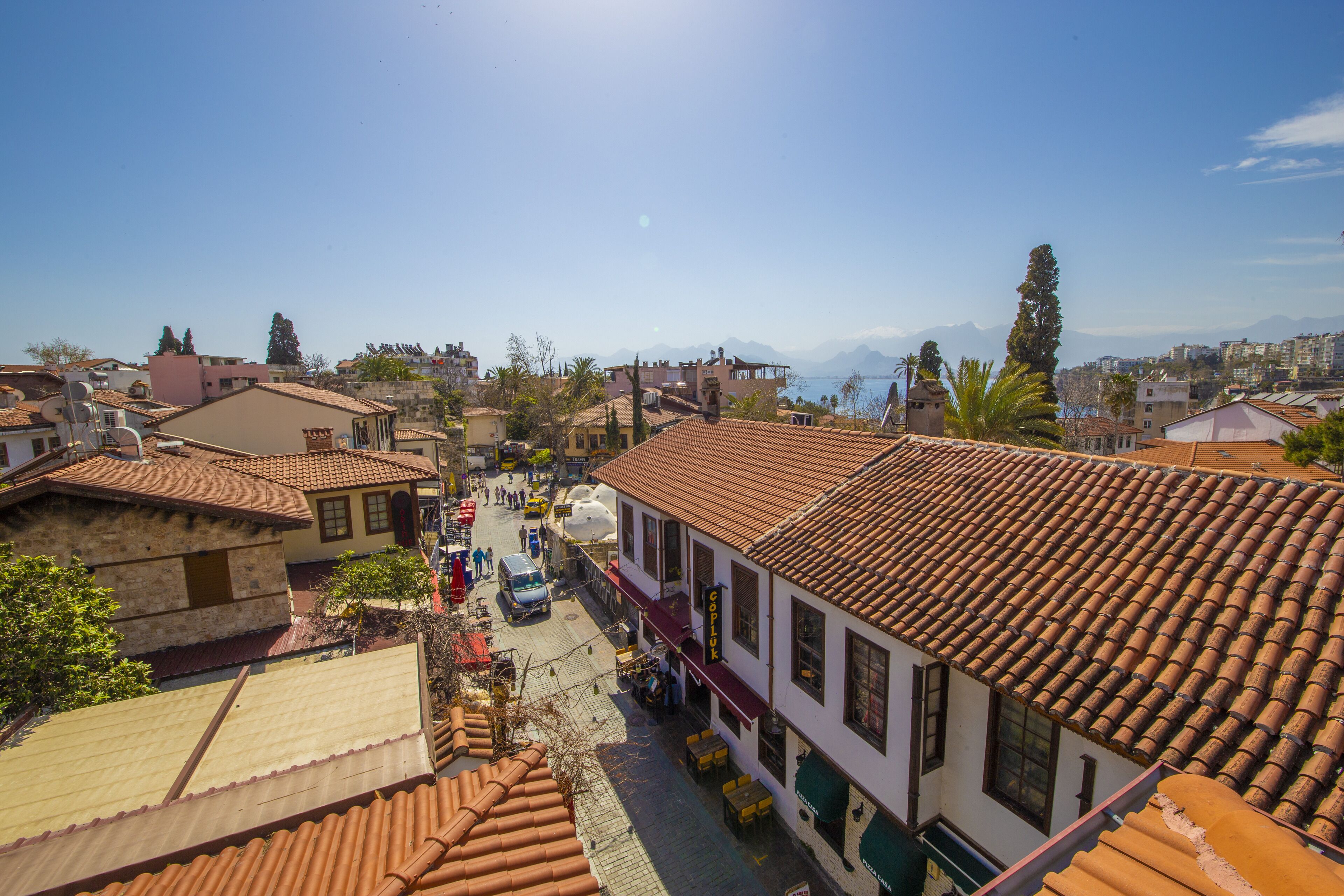 superior double room, 1 double bed, non smoking, terrace | minibar, in-room safe, free wifi, bed sheets