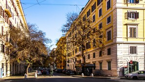 Front of property - Caroline Rooms Rome (Rome)
