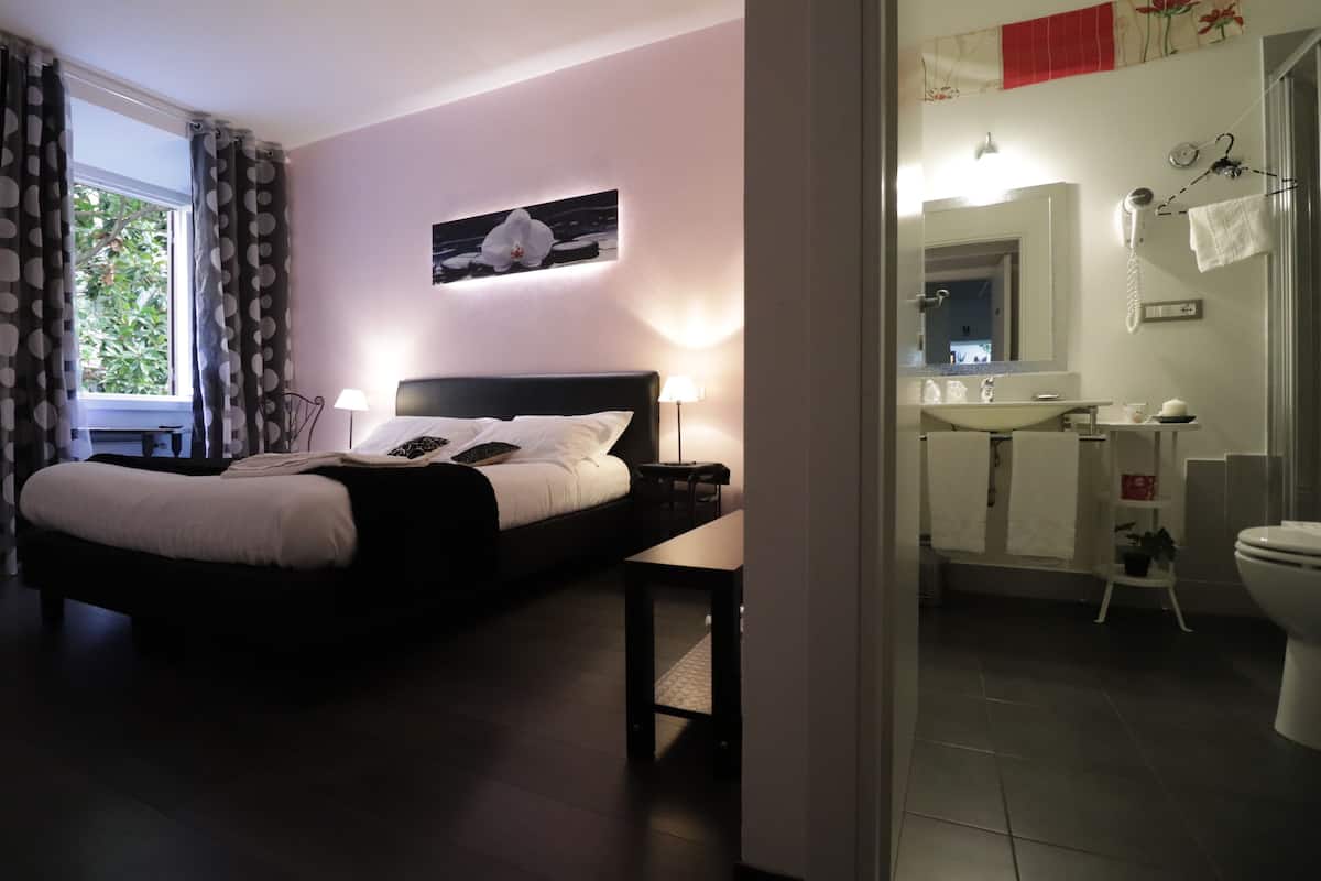 Double or Twin Room | Premium bedding, individually decorated, individually furnished, desk