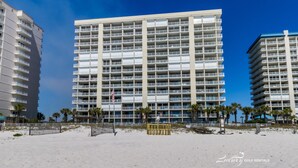 Beach - White Caps by Luxury Gulf Rentals (Orange Beach)
