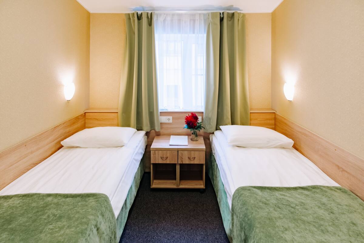 Standard Twin Room | In-room safe, desk, free WiFi, bed sheets