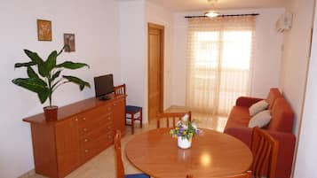 Apartamento, 2 habitaciones (4 pax) | 2 dormitorios y ropa de cama