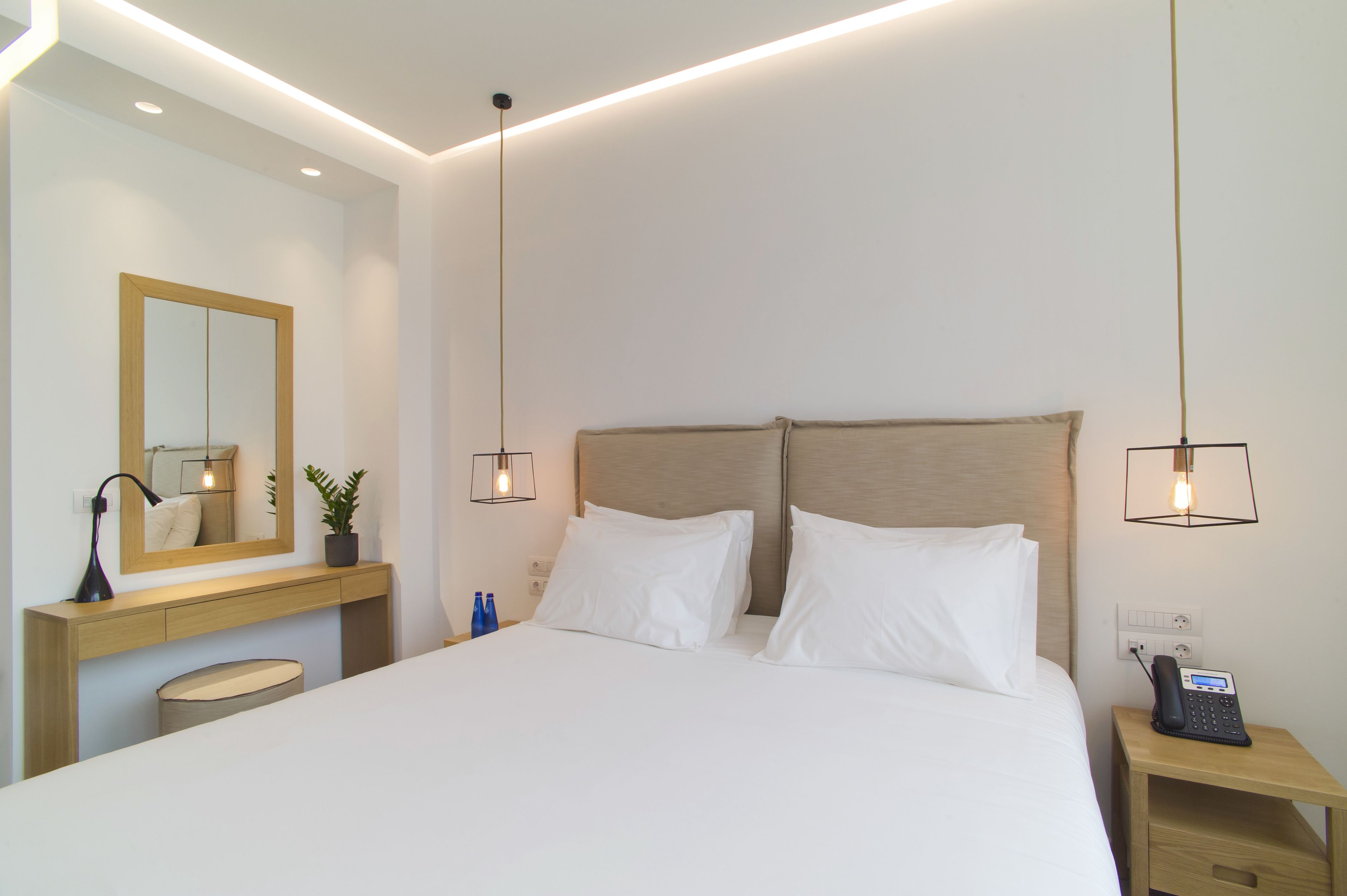 Egyptian cotton sheets, premium bedding, pillowtop beds, in-room safe