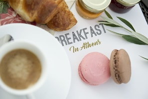 Frukost att ta med varje dag mot avgift
