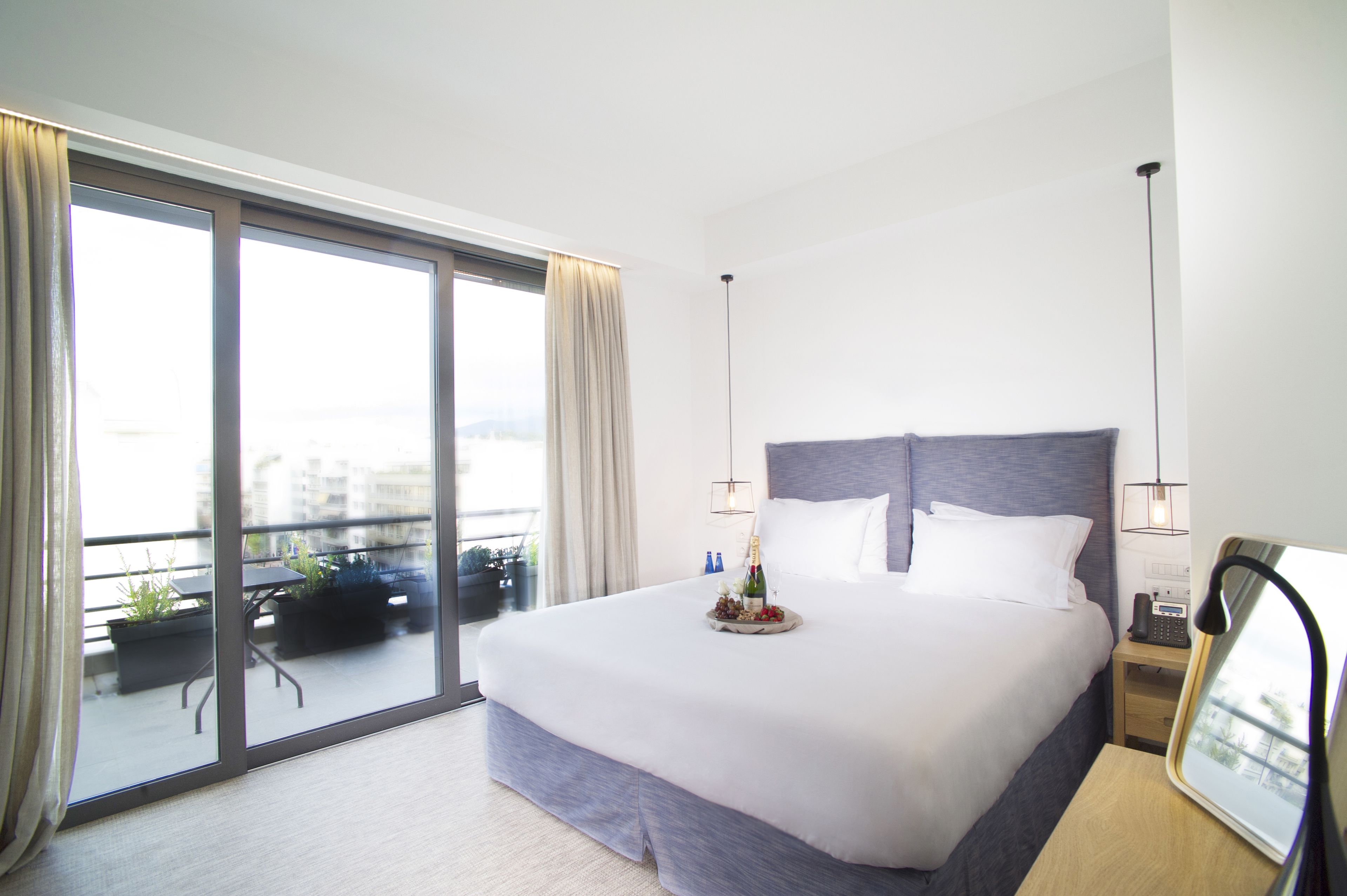 acropolis panorama loft | egyptian cotton sheets, premium bedding, pillow-top beds, in-room safe