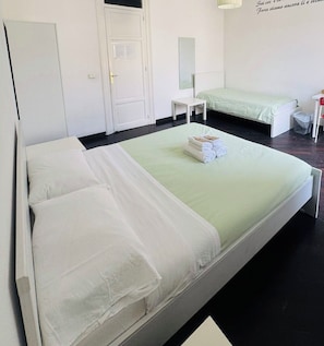 1 bedroom, hypo-allergenic bedding, desk, iron/ironing board - Mamamia #Teatro Massimo (Palermo)
