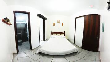 Minibar, wifi gratis y ropa de cama