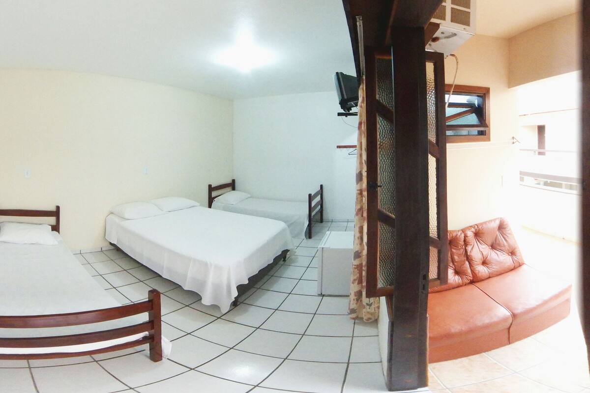 Minibar, WiFi (free), bed sheets
