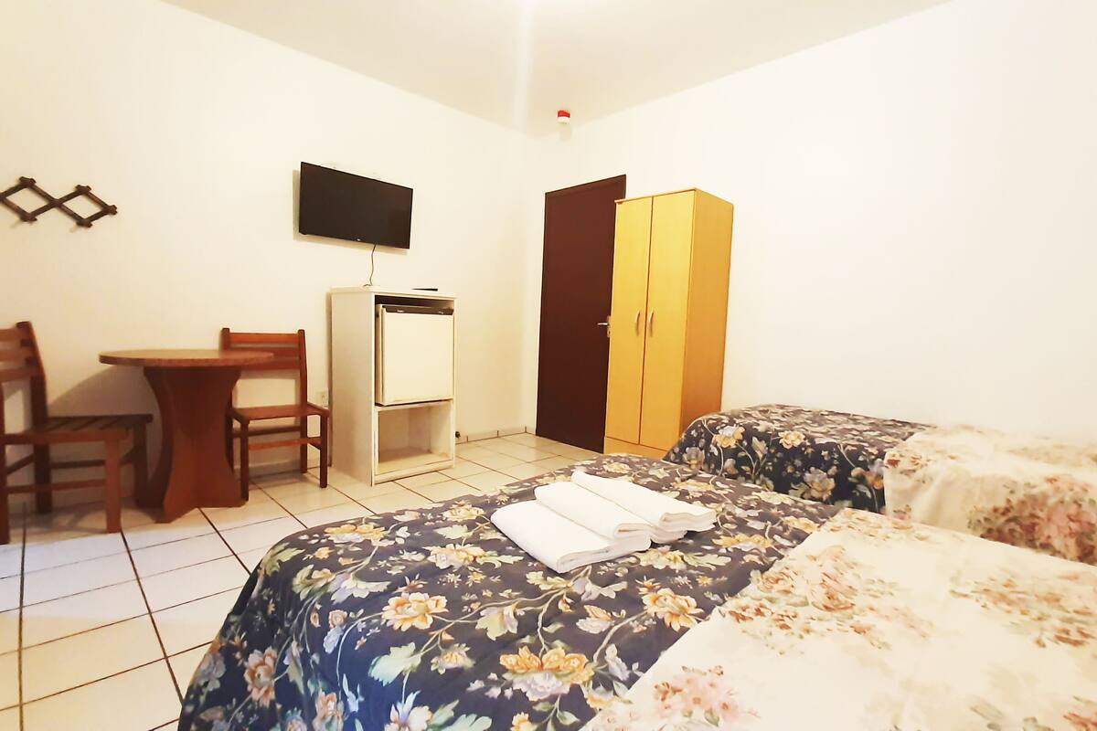 Minibar, WiFi (free), bed sheets
