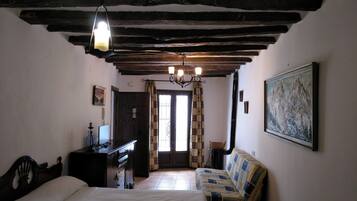 Traditional Studio, 1 Bedroom, Kitchenette, Resort View