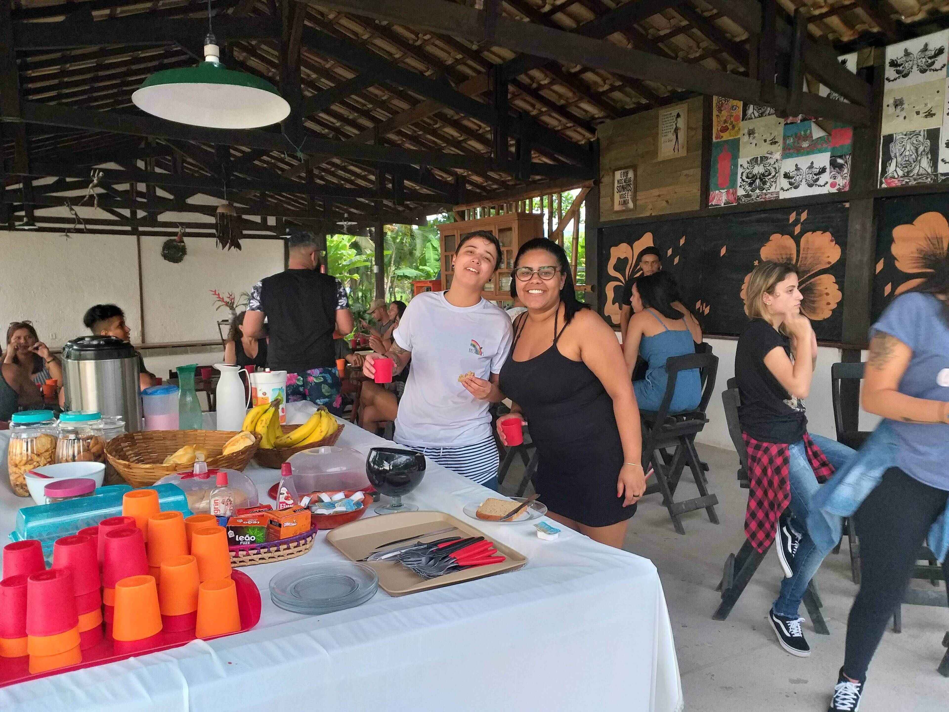 Déjeuner composé de spécialités locales gratuit tous les jours