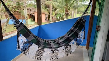 Quarto Casal Varanda, com banheiro externo. | Free WiFi