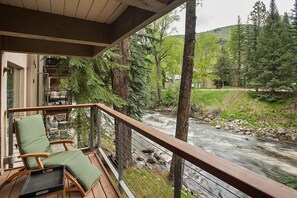 Balcony view - Chateau Eau Claire & Roaring Fork by Frias Properties (Aspen)