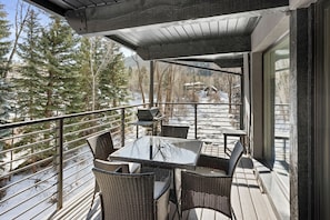 Deluxe Condo, 2 Bedrooms, Balcony, River View (CRF 7) | Balcony - Chateau Eau Claire & Roaring Fork by Frias Properties (Aspen)