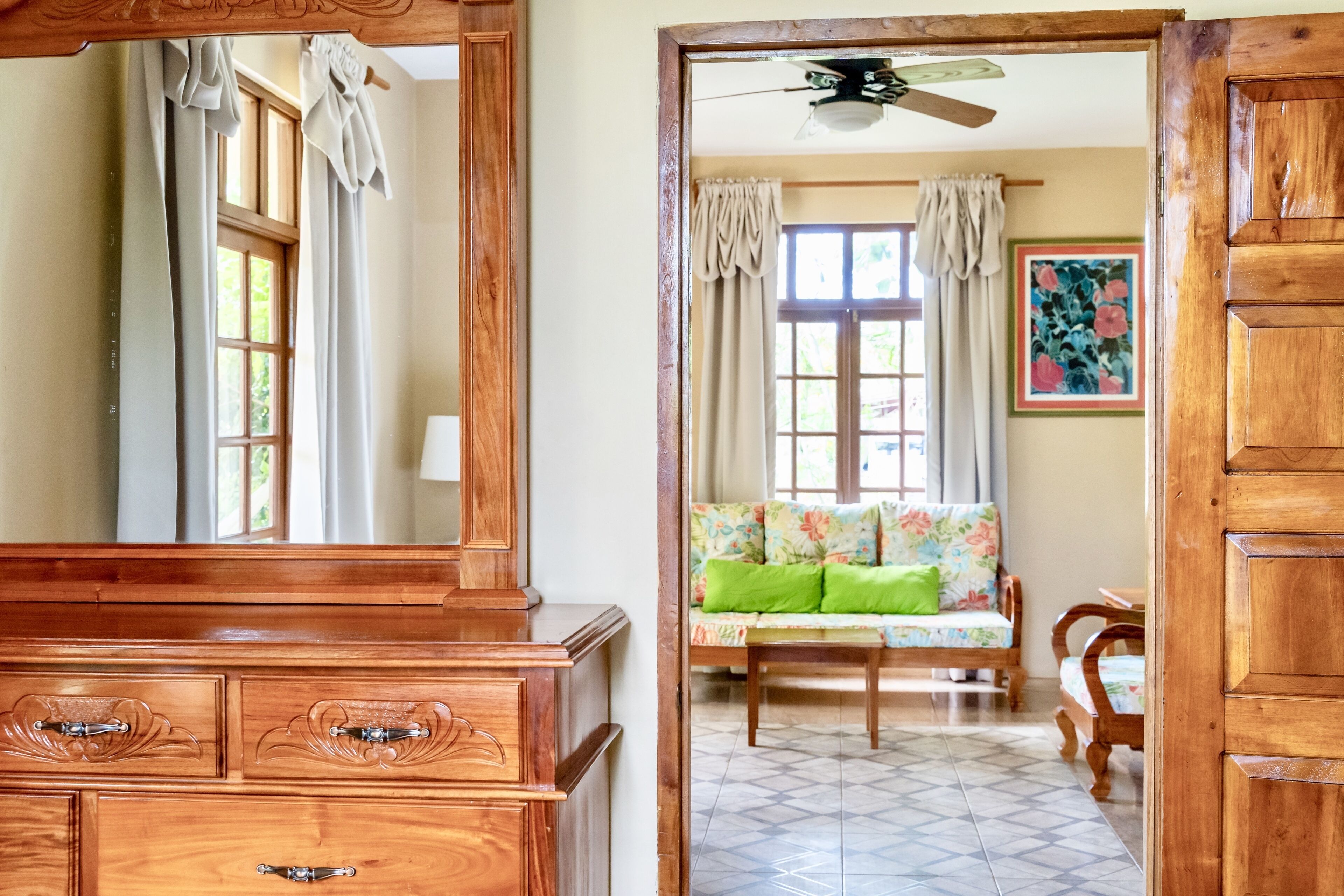 suite, garden view | living area | 40-inch flat-screen tv with digital channels, tv