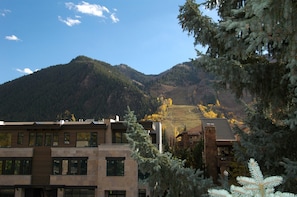 Deluxe Room, Multiple Beds | Free WiFi - Concept 600 by Frias Properties (Aspen)