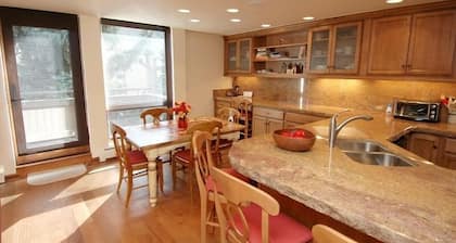 Concept 600 by Frias Properties