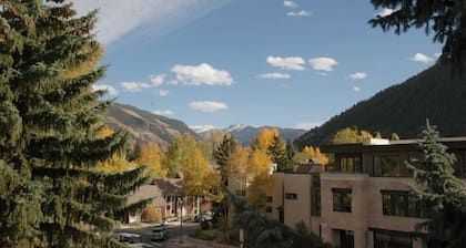 Concept 600 by Frias Properties