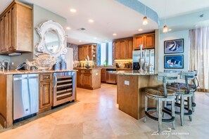 Apartment, 5 Bedrooms, Sea View | Private kitchen - Lagoon Tower PH 17 (Gulf Shores)