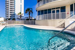Outdoor pool - Lagoon Tower PH 17 (Gulf Shores)