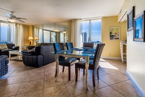 Condo, 3 Bedrooms, Oceanfront | In-room dining
