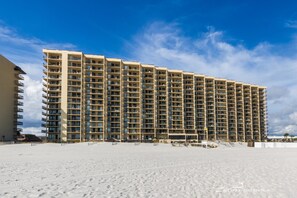 Apartment, 2 Bedrooms, Sea View | Front of property