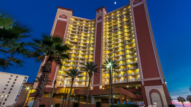 Front of property - evening/night - Seawind by Luxury Gulf Rentals (Gulf Shores)