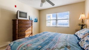 Condo, 3 Bedrooms, Ocean View - Sunswept by Luxury Gulf Rentals (Orange Beach)