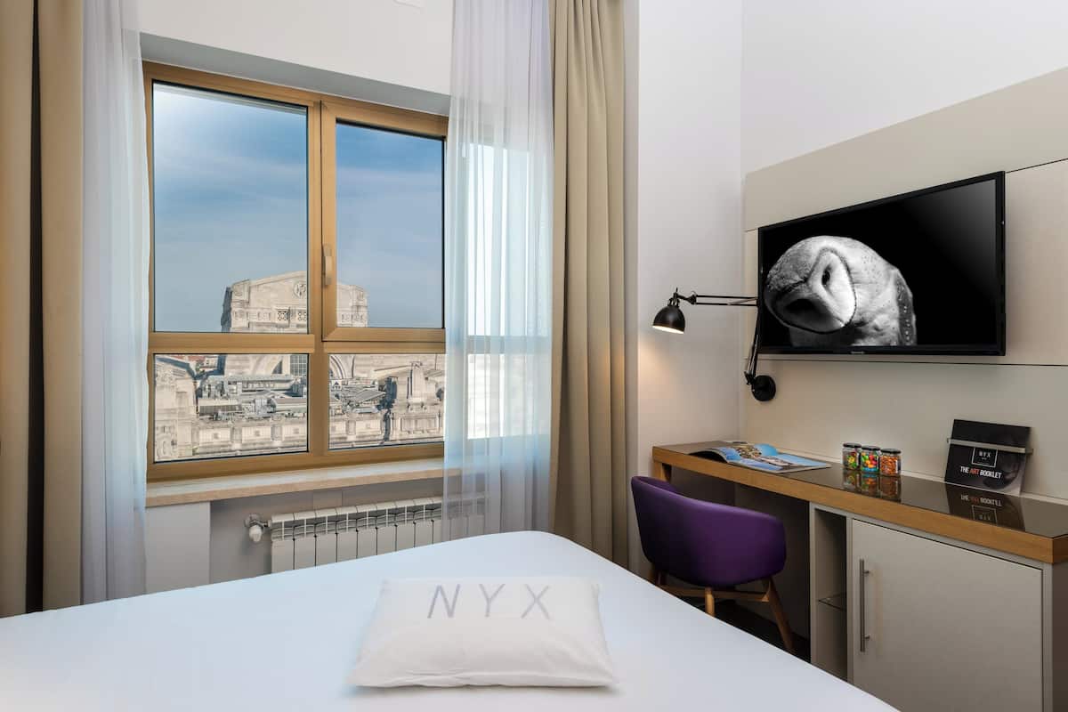 Room (Little Star) | Minibar, in-room safe, desk, soundproofing