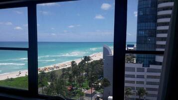 Wifi gratis y acceso para silla de ruedas