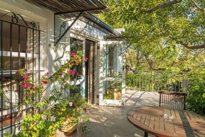 Chambre Luxe, 1 chambre | Balcon