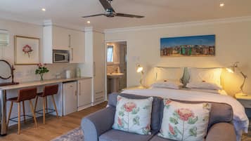 In-room safe, desk, iron/ironing board, free WiFi