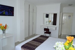 客房內保險箱、無障礙通道