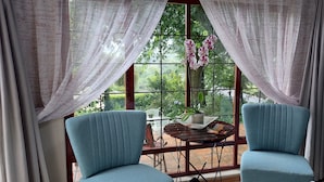 Front of property - Kings Hill Bed and Breakfast (Hilton)