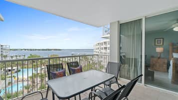 Lejlighed - 3 soveværelser - 2 badeværelser - havudsigt (Sandpiper 604) | Balkon