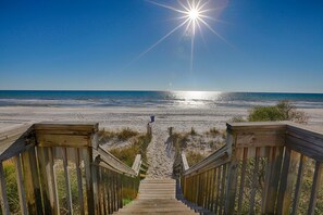 On the beach, fishing - Aquavista Beach Resort By Panhandle Getaways (Panama City Beach)