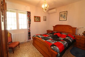 Vila, 2 quartos, piscina particular