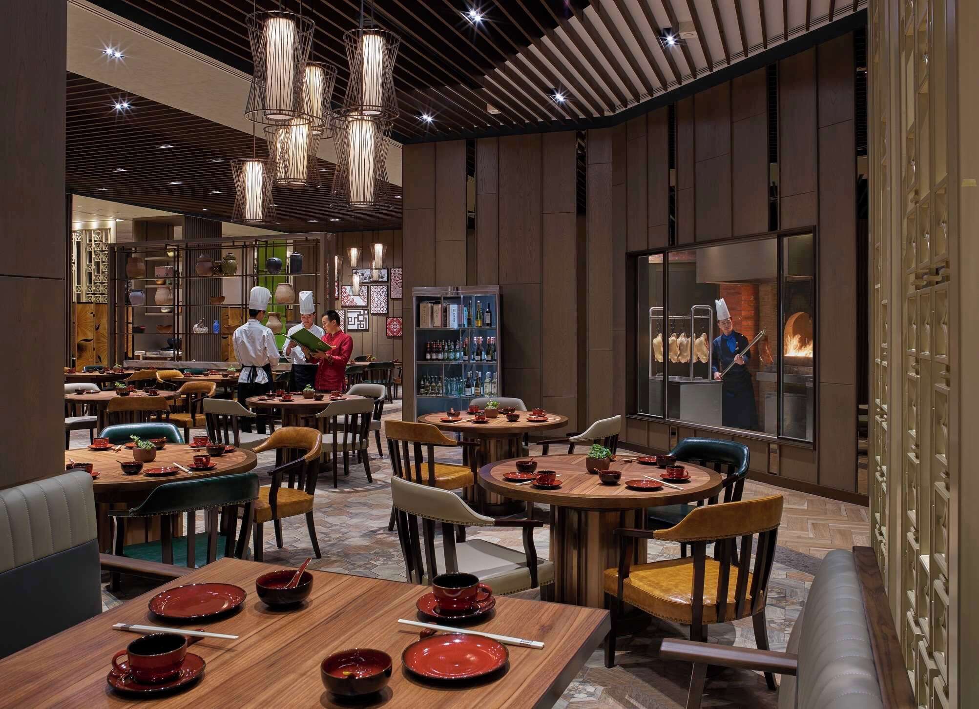 2 restaurants, breakfast, lunch, dinner served; chinese cuisine