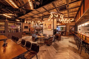 2 restaurants; breakfast, lunch, and dinner served - Shangri-La Songbei, Harbin (Harbin)