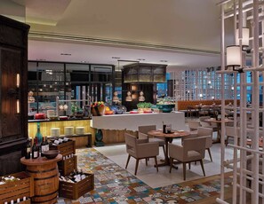 2 restaurants, breakfast, lunch, dinner served; Chinese cuisine - Shangri-La Songbei, Harbin (Harbin)