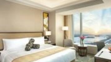 Minibar, két bảo mật tại phòng, bàn