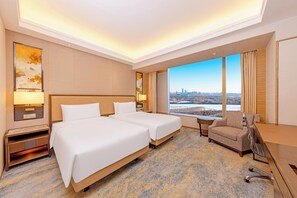 Panoramic River View Twin | Minibar, in-room safe, desk, laptop workspace - Shangri-La Songbei, Harbin (Harbin)