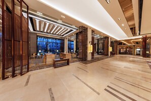 2 restaurants, breakfast, lunch, dinner served; Chinese cuisine - Shangri-La Songbei, Harbin (Harbin)