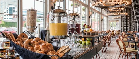 Free daily continental breakfast