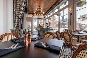 Free daily continental breakfast - Curtiss Hotel, an Ascend Collection Hotel (Buffalo)