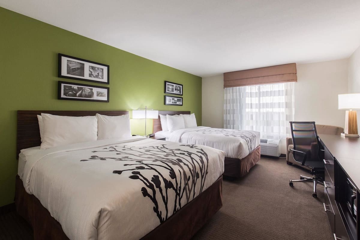 Desk, iron/ironing board, free WiFi, bed sheets