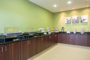 Free continental breakfast